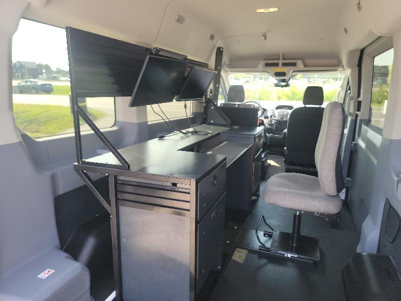 Ford Transit 150 Wagon Med. Roof XL w/Sliding Pass. 130-in. WB 2019