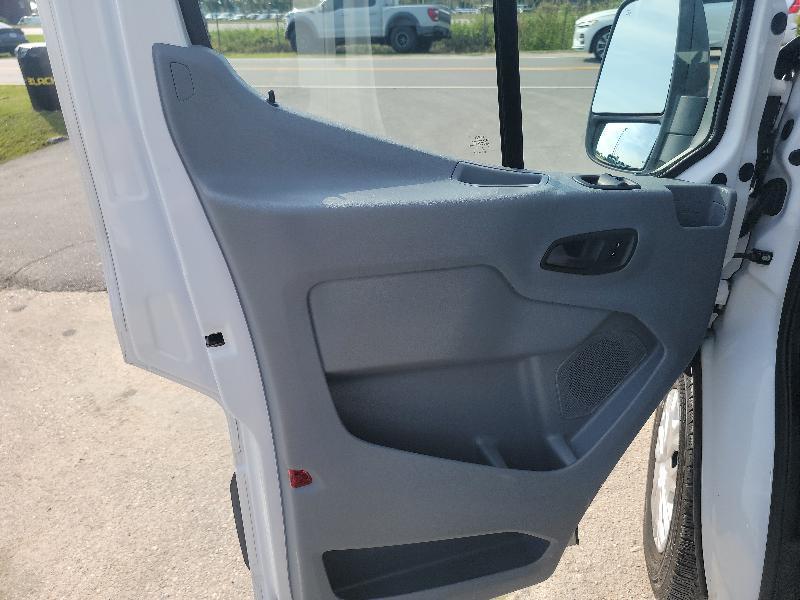 Ford Transit 150 Wagon Med. Roof XL w/Sliding Pass. 130-in. WB 2019