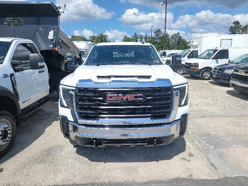 GMC Sierra 2500HD Pro Crew Cab 4WD SB 2024