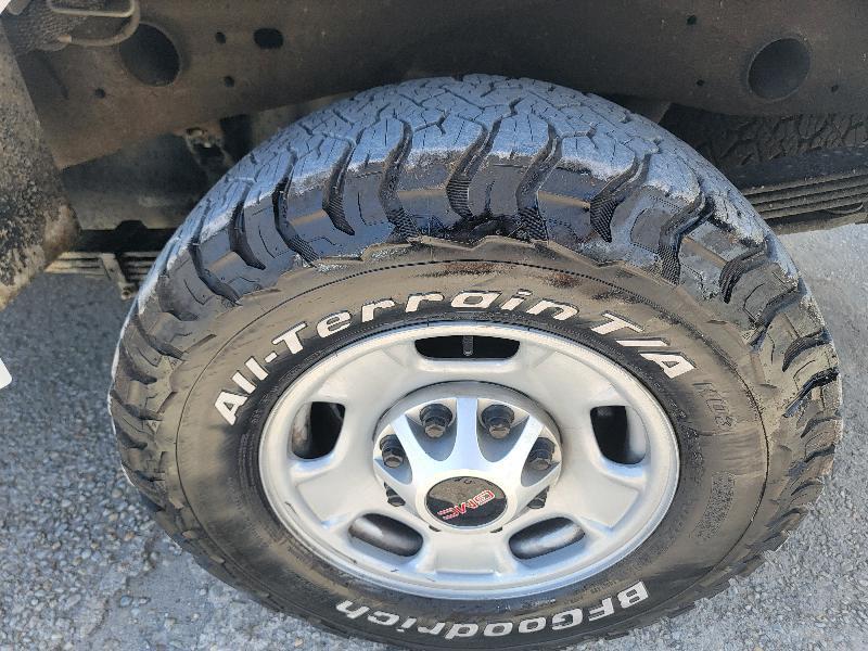 GMC Sierra 2500HD Pro Crew Cab 4WD SB 2024