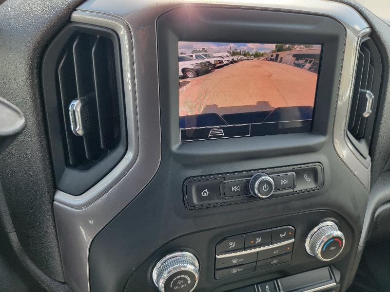 GMC Sierra 2500HD Pro Crew Cab 4WD SB 2024