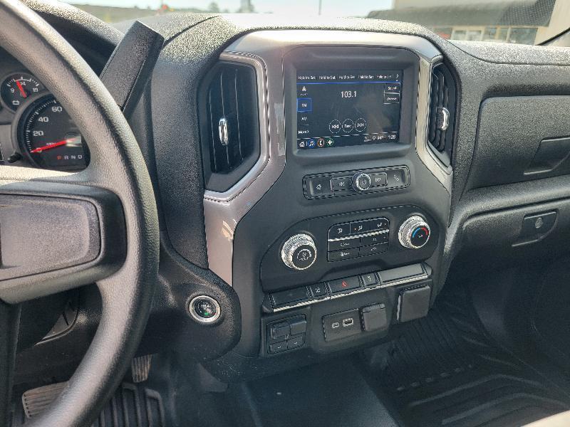 GMC Sierra 2500HD Pro Crew Cab 4WD SB 2024