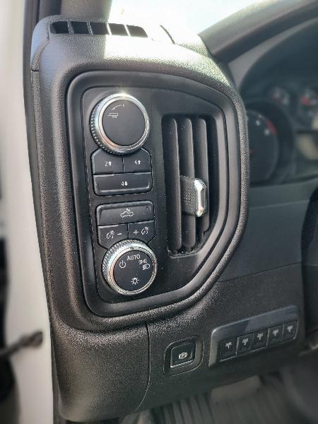 GMC Sierra 2500HD Pro Crew Cab 4WD SB 2024