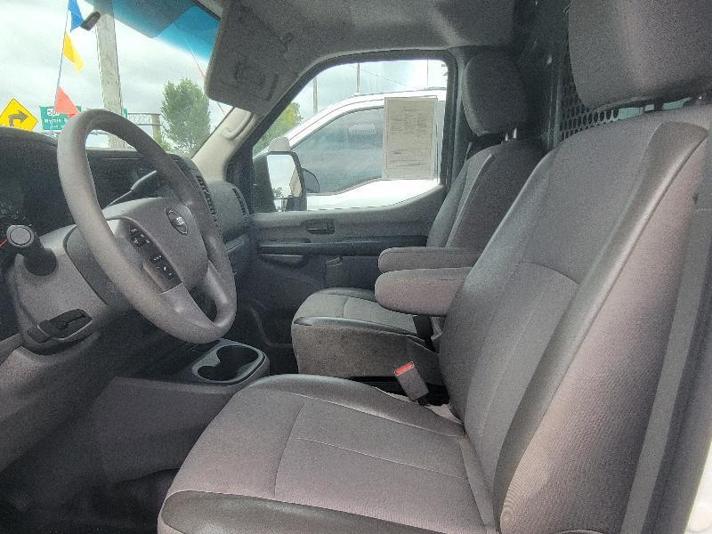 Nissan NV Cargo 2500 HD S V6 2020