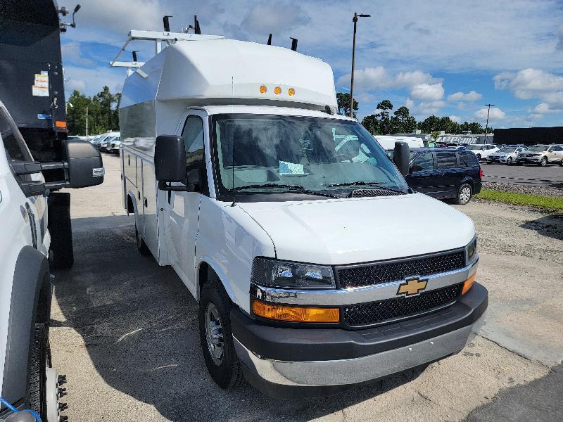 Chevrolet Express G3500 139" 2025