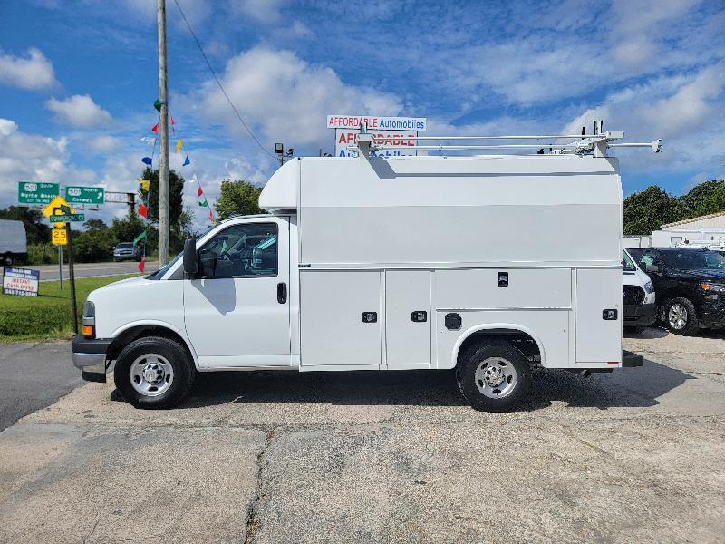 Chevrolet Express G3500 139" 2025