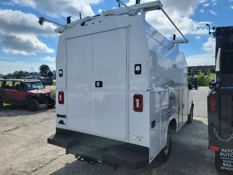 Chevrolet Express G3500 139" 2025