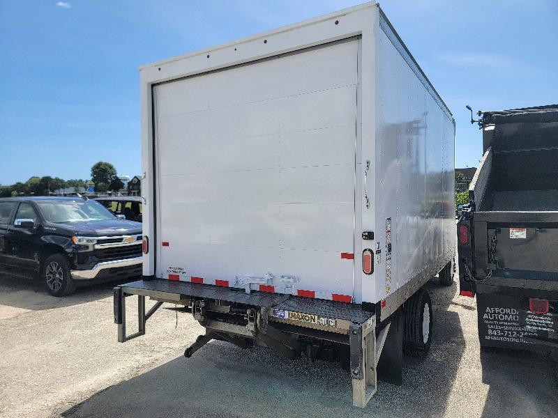 Ford Econoline E-350 Super Duty 2022