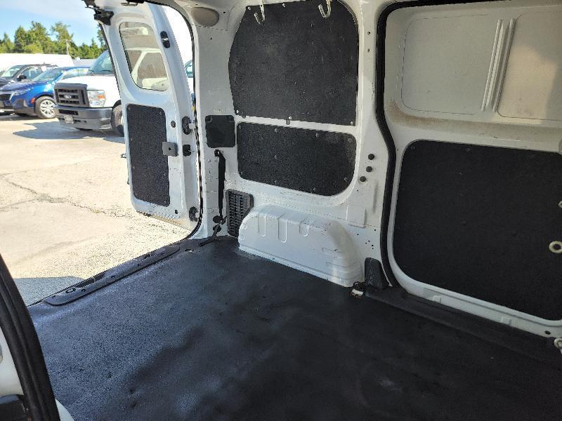 Nissan NV200 SV 2015