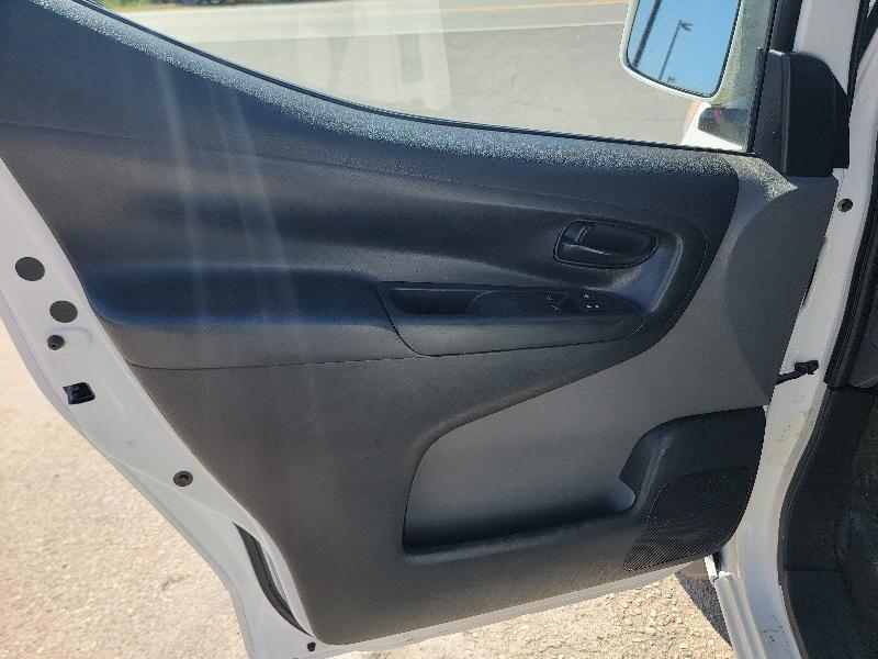 Nissan NV200 SV 2015