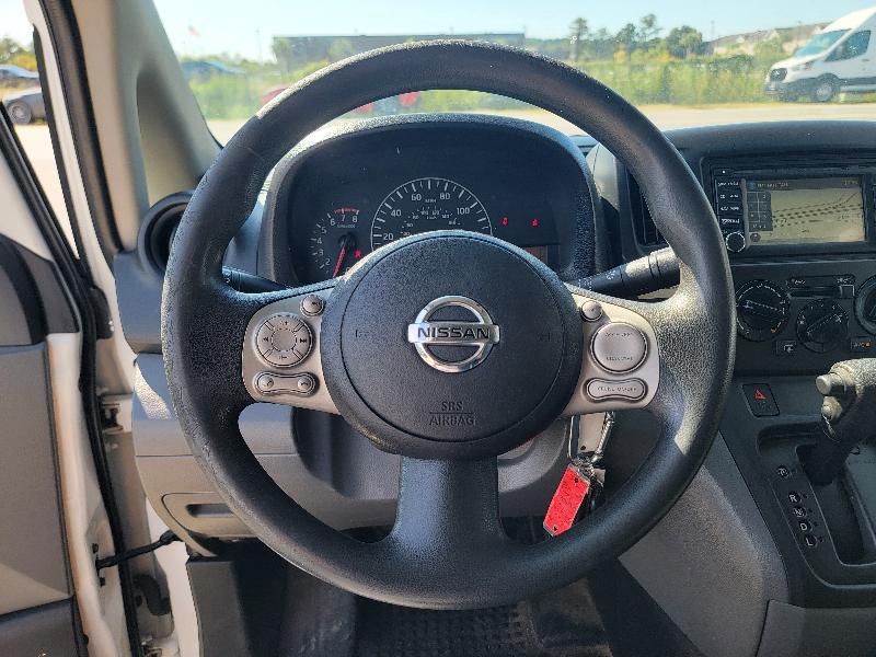 Nissan NV200 SV 2015