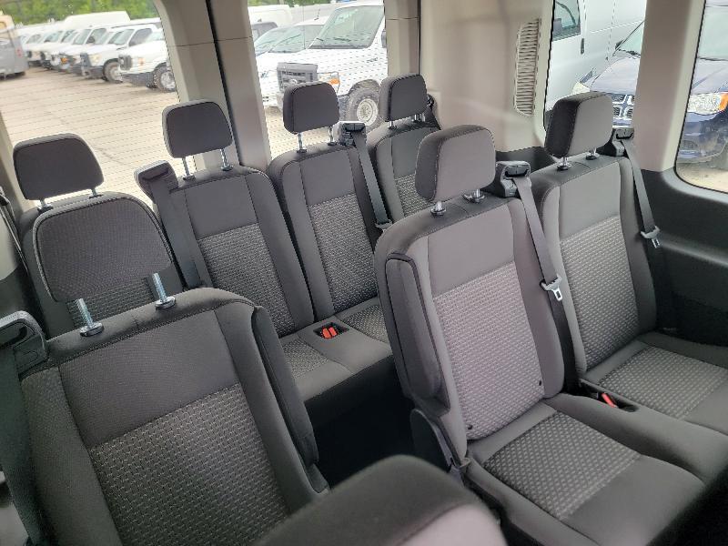 Ford Transit 350 Wagon Med. Roof XL w/Sliding Pass. 148-in. WB 2026