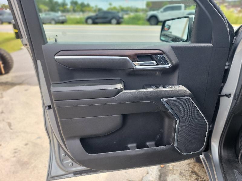 GMC Sierra 1500 SLT Crew Cab 4WD 2025