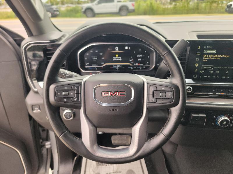 GMC Sierra 1500 SLT Crew Cab 4WD 2025