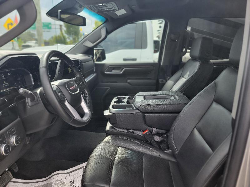 GMC Sierra 1500 SLT Crew Cab 4WD 2025