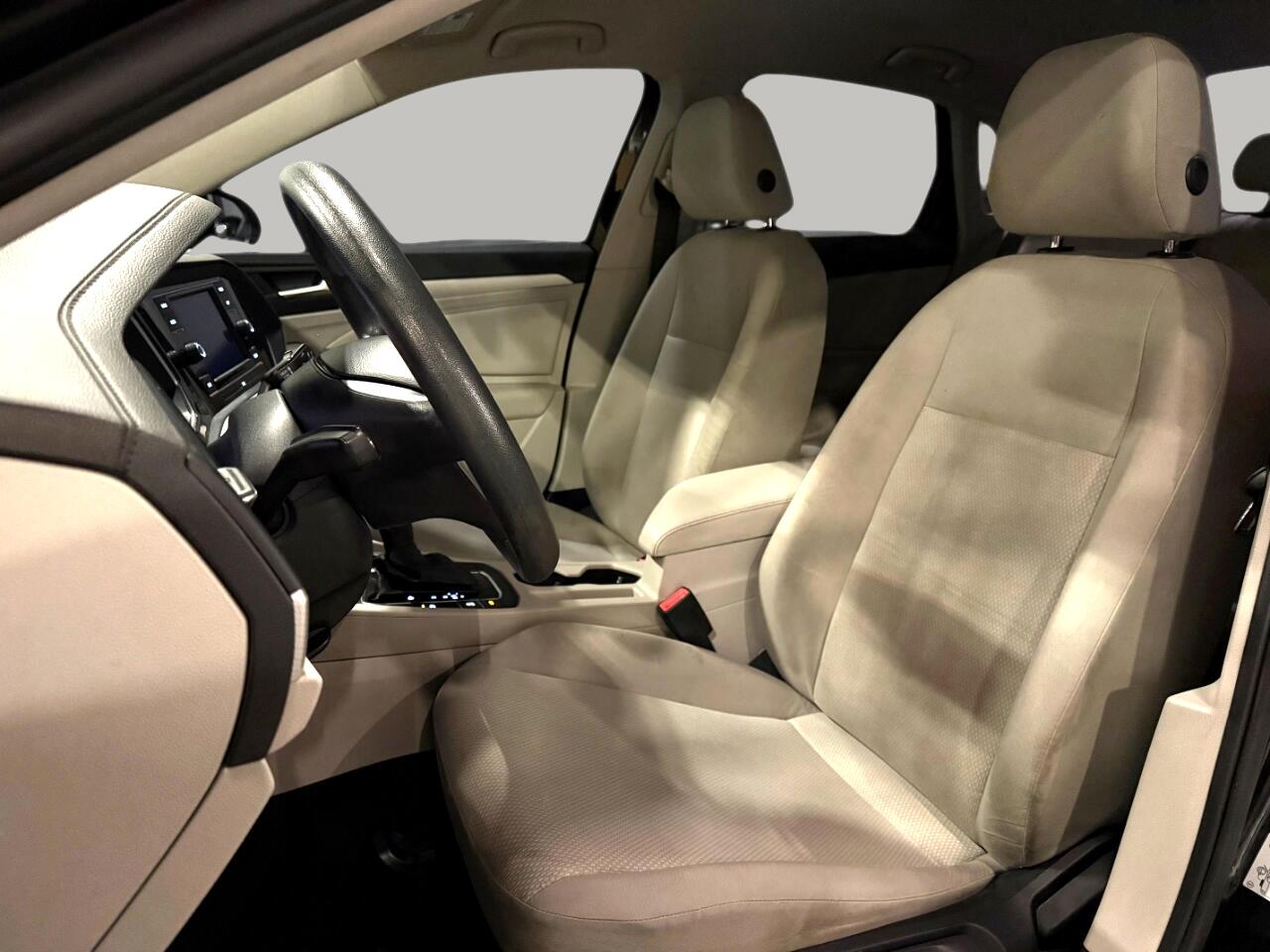 2019 Volkswagen Jetta SE 1.4T photo 14