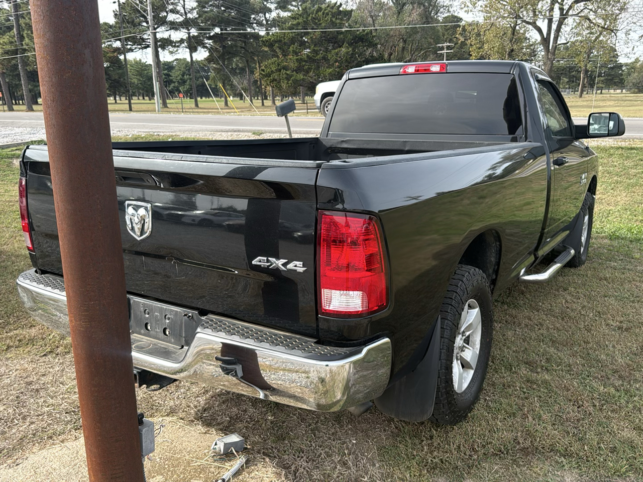 RAM 1500 Tradesman Regular Cab LWB 4WD 2017
