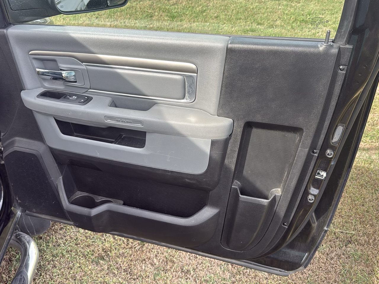 RAM 1500 Tradesman Regular Cab LWB 4WD 2017