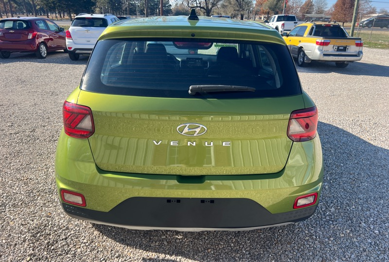 Hyundai Venue SE 4D SUV FWD at 2020