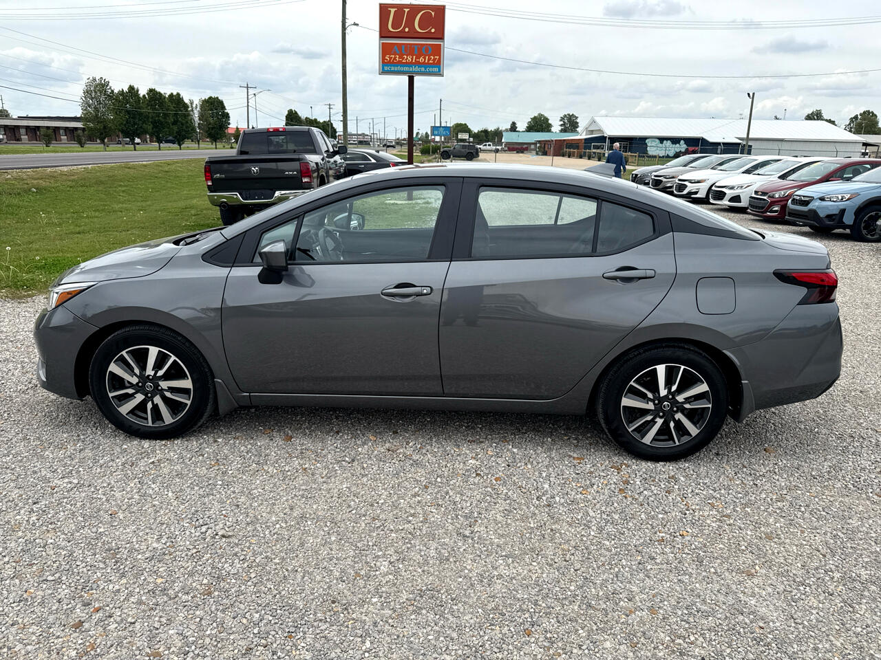 Nissan Versa SV 2024
