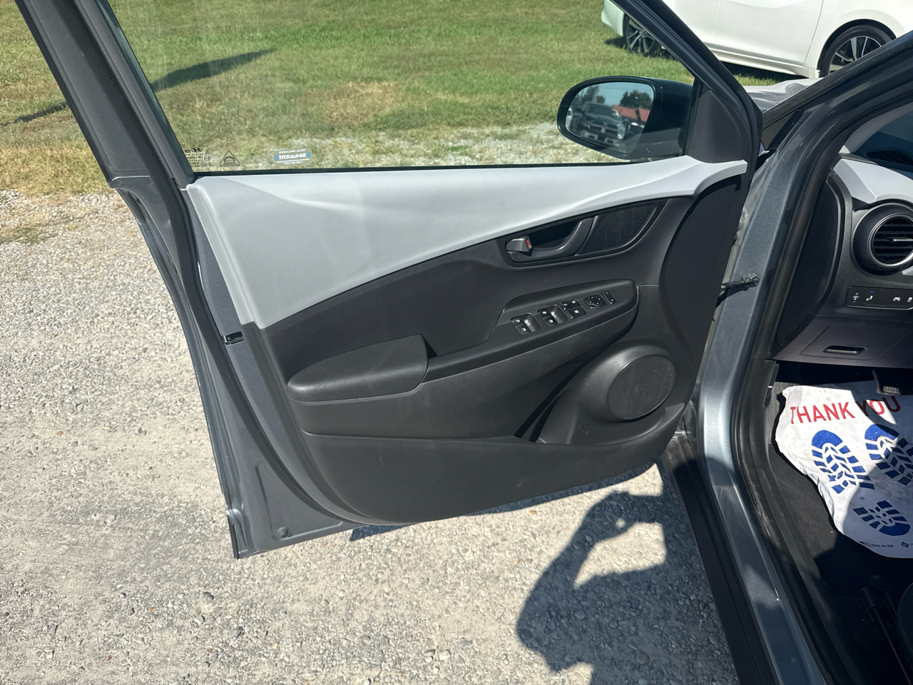 Hyundai Kona SEL 4D SUV FWD 2.0L 2021