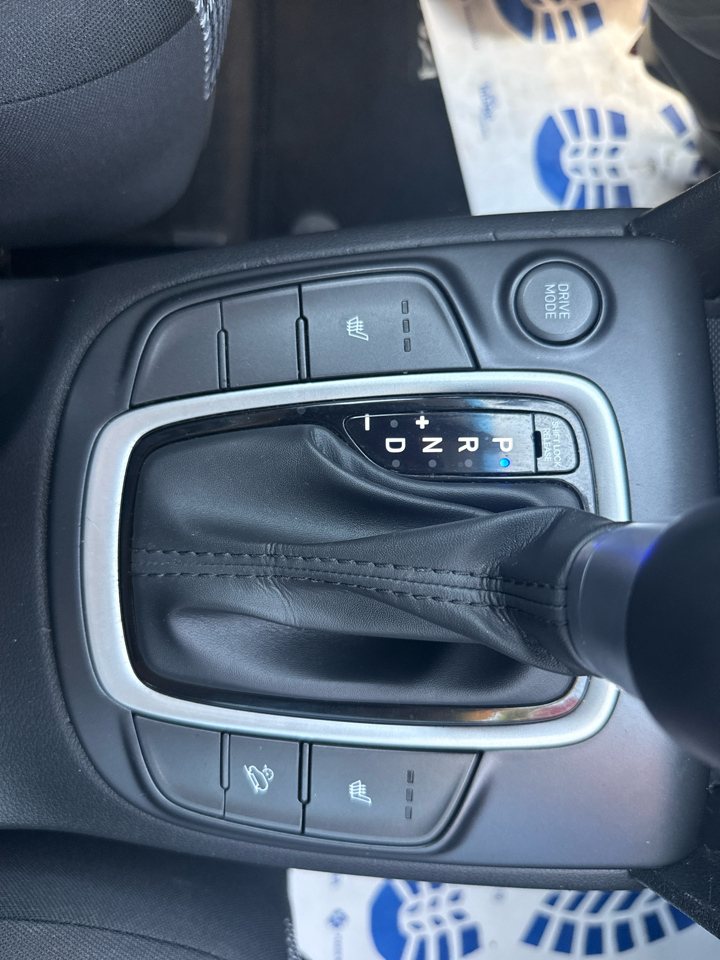 Hyundai Kona SEL 4D SUV FWD 2.0L 2021