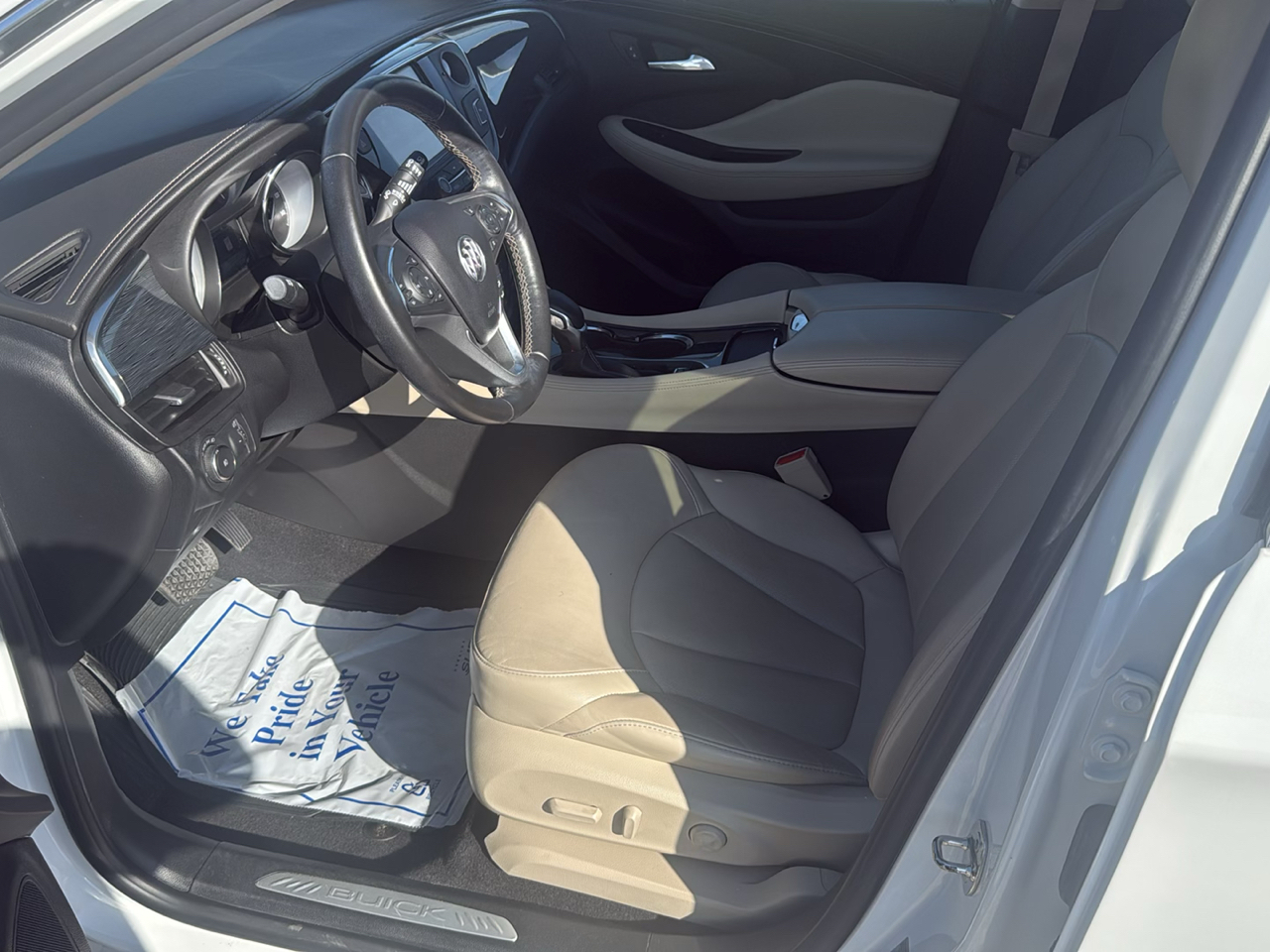 Buick Envision Essense 2018