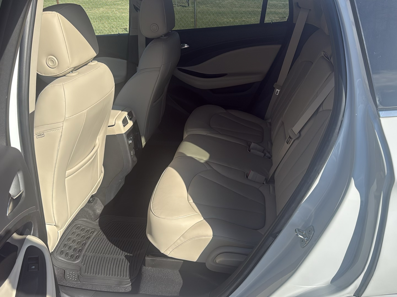 Buick Envision Essense 2018