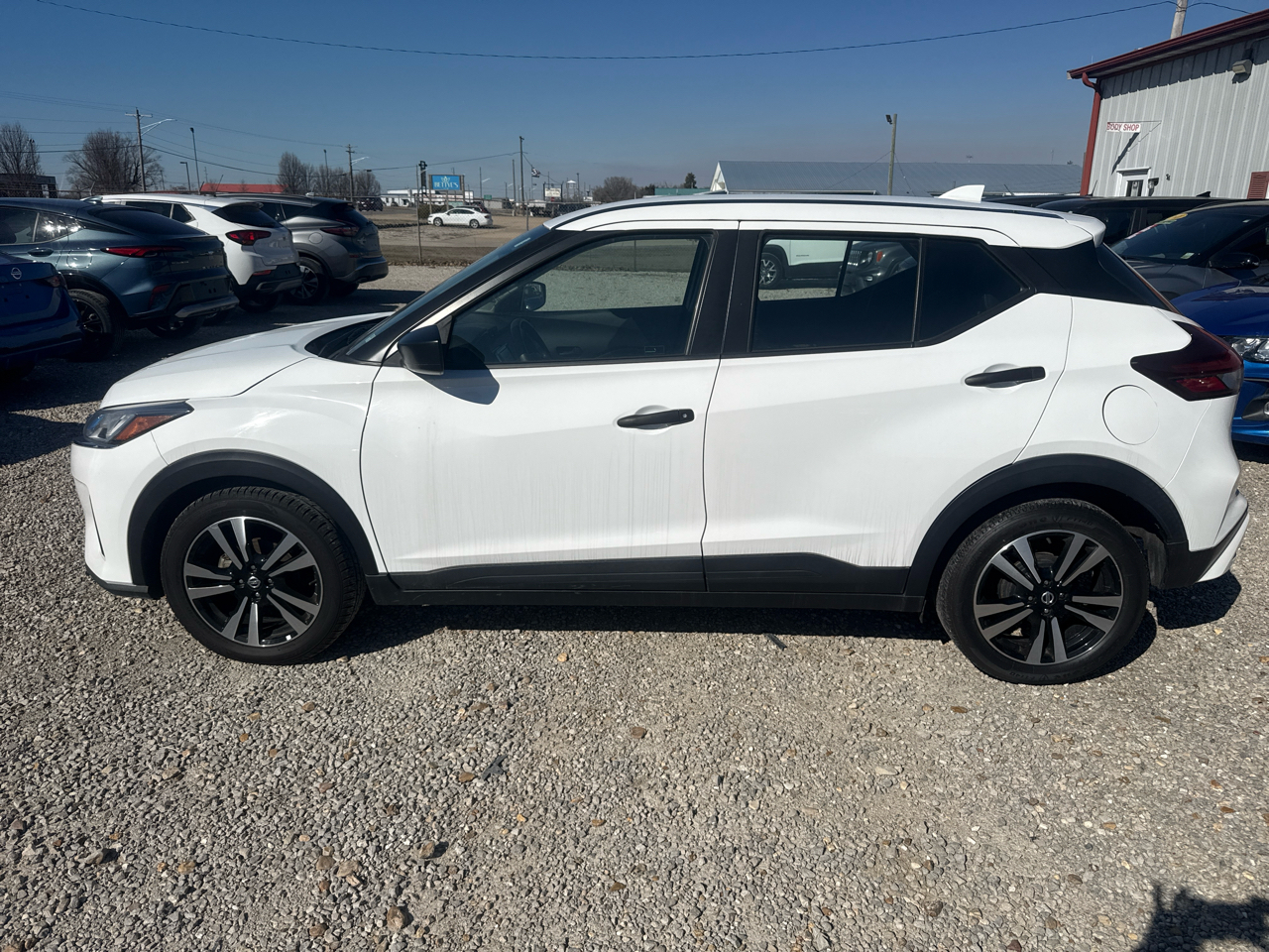 Nissan Kicks S 4D SUV FWD 2022