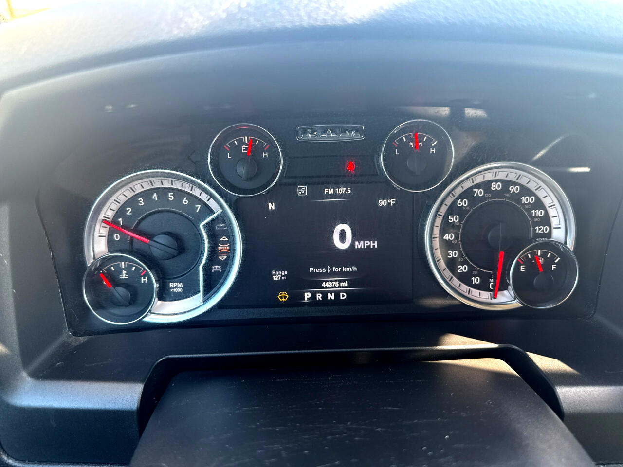 RAM 1500 Classic Tradesman Crew Cab SWB 4WD 2022