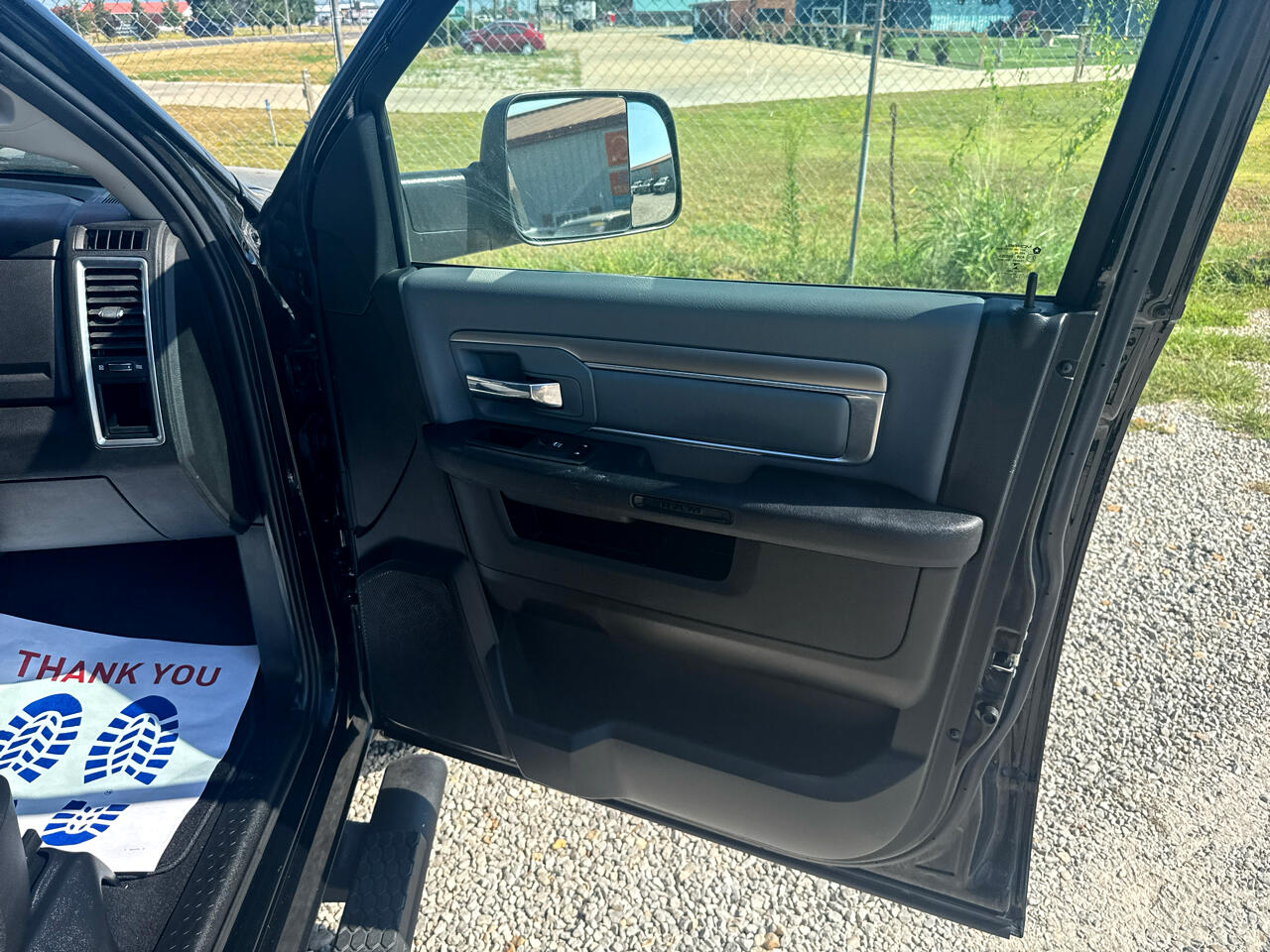 RAM 1500 Classic Tradesman Crew Cab SWB 4WD 2022