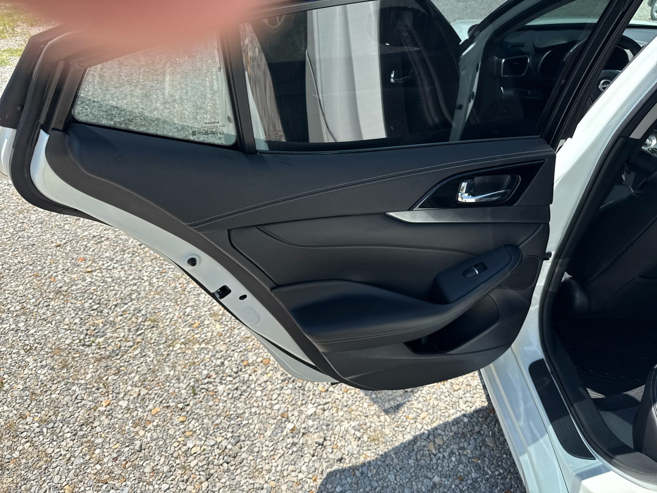 Nissan Maxima SV 4D Sedan 2023