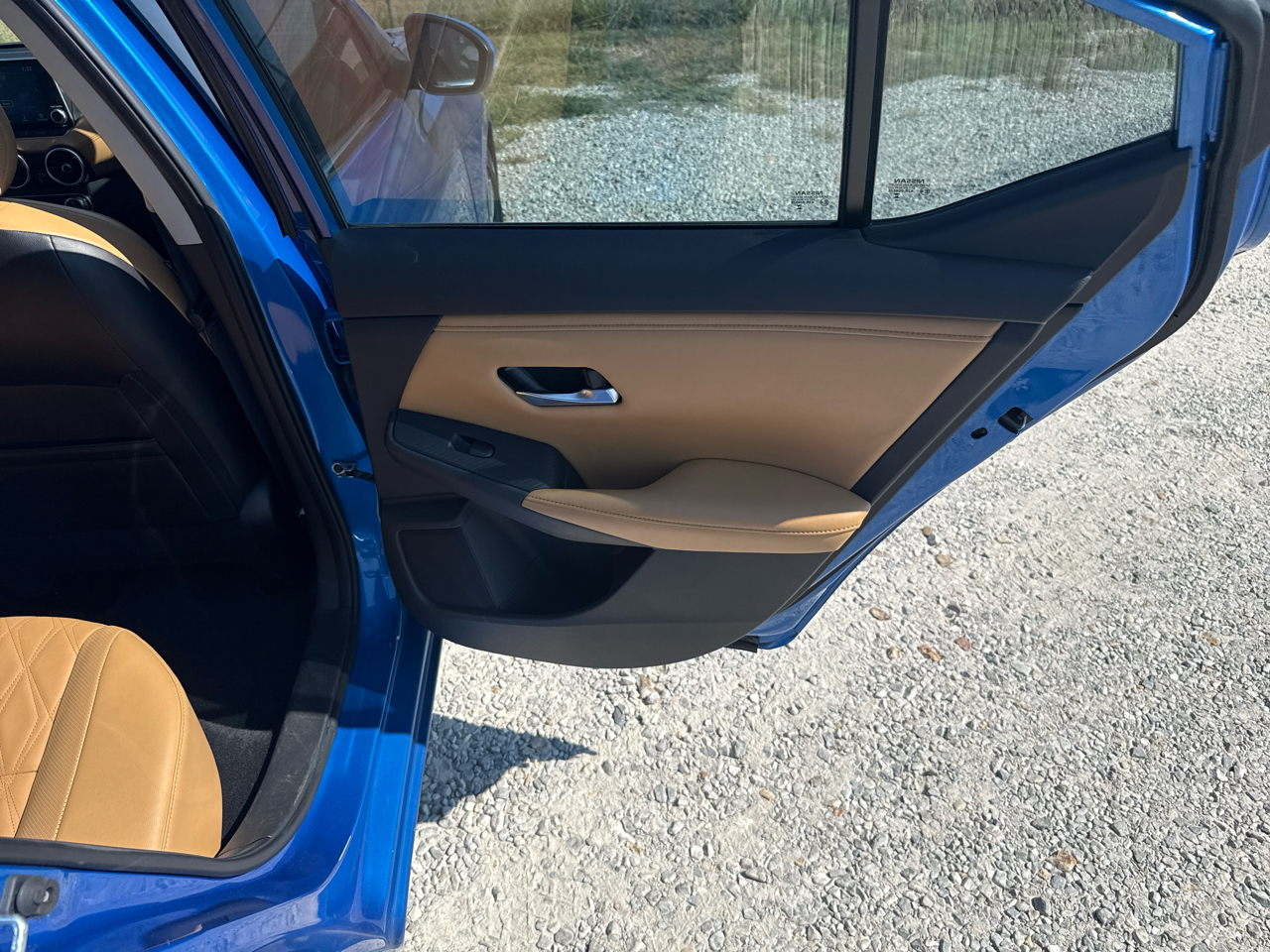 Nissan Sentra SV 4D Sedan 2023