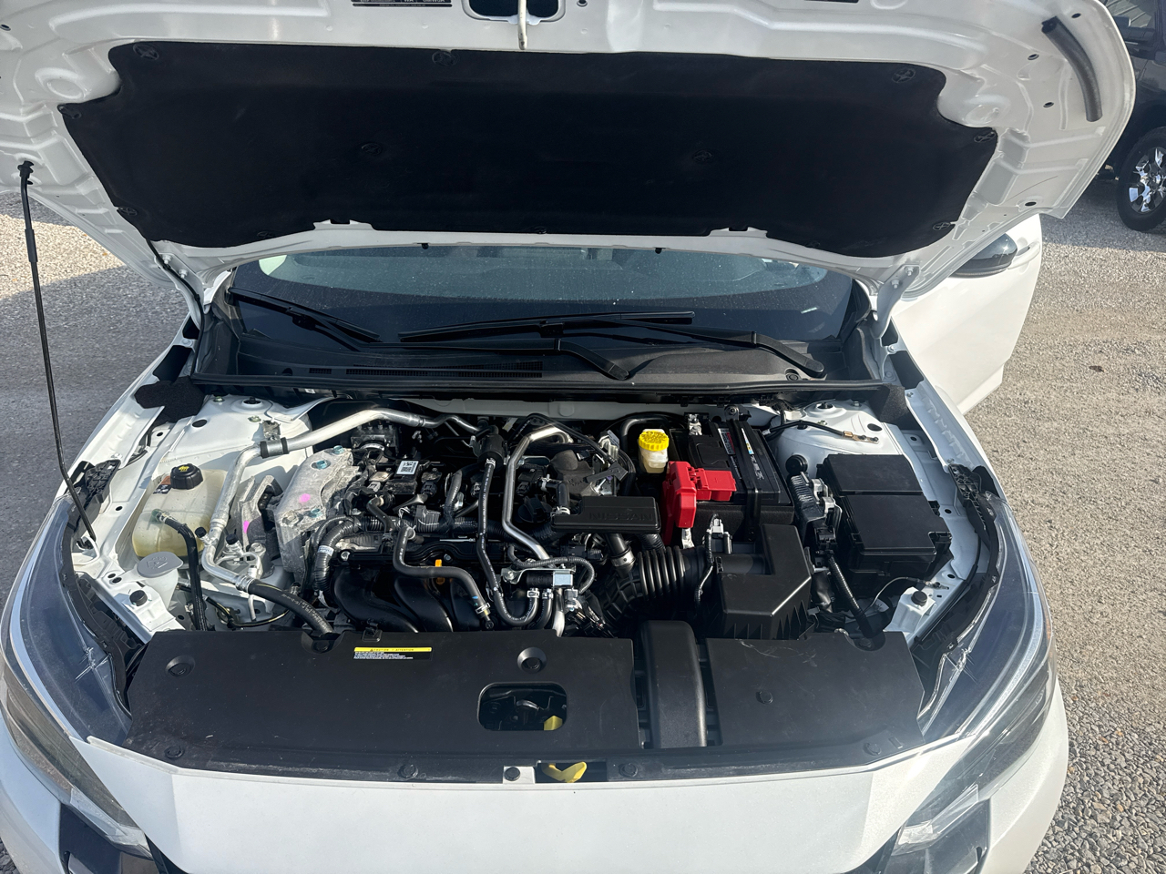 Nissan Sentra SR 4D Sedan 2025