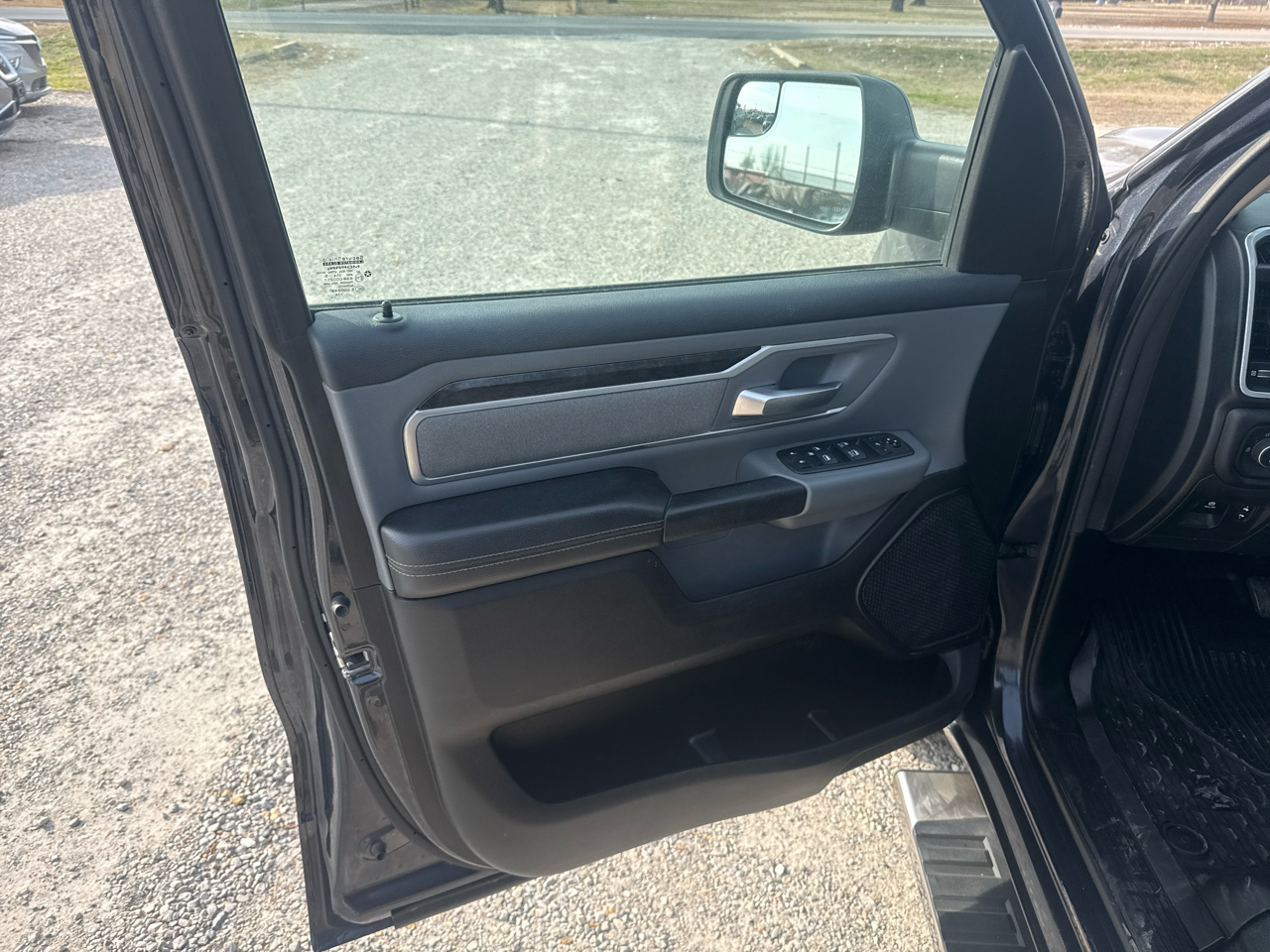 RAM 1500 Big Horn Quad Cab 4WD SWB 2020