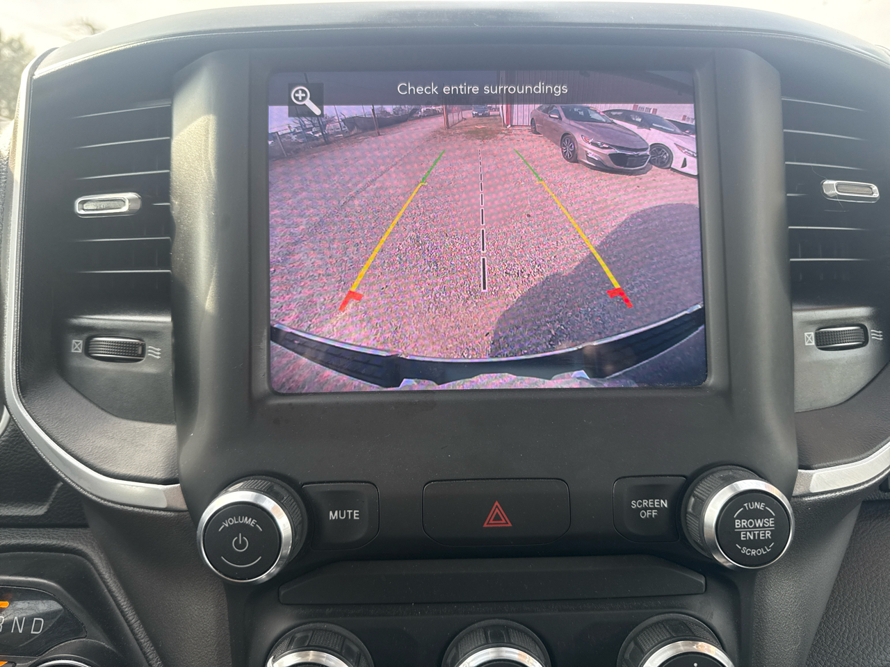 RAM 1500 Big Horn Quad Cab 4WD SWB 2020