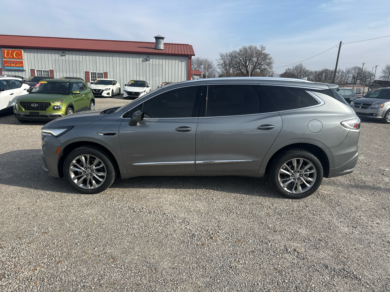 Buick Enclave Avenir 4D SUV FWD 2023