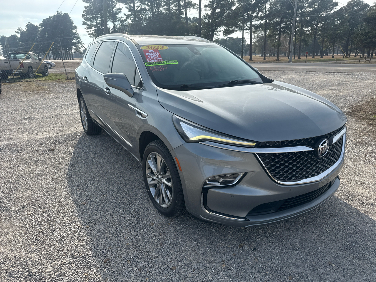 Buick Enclave Avenir 4D SUV FWD 2023
