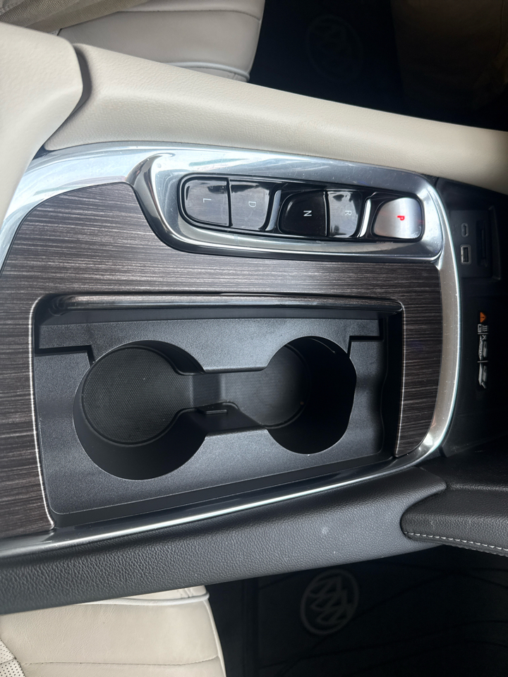 Buick Enclave Avenir 4D SUV FWD 2023