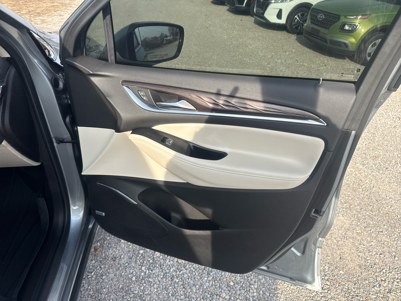 Buick Enclave Avenir 4D SUV FWD 2023