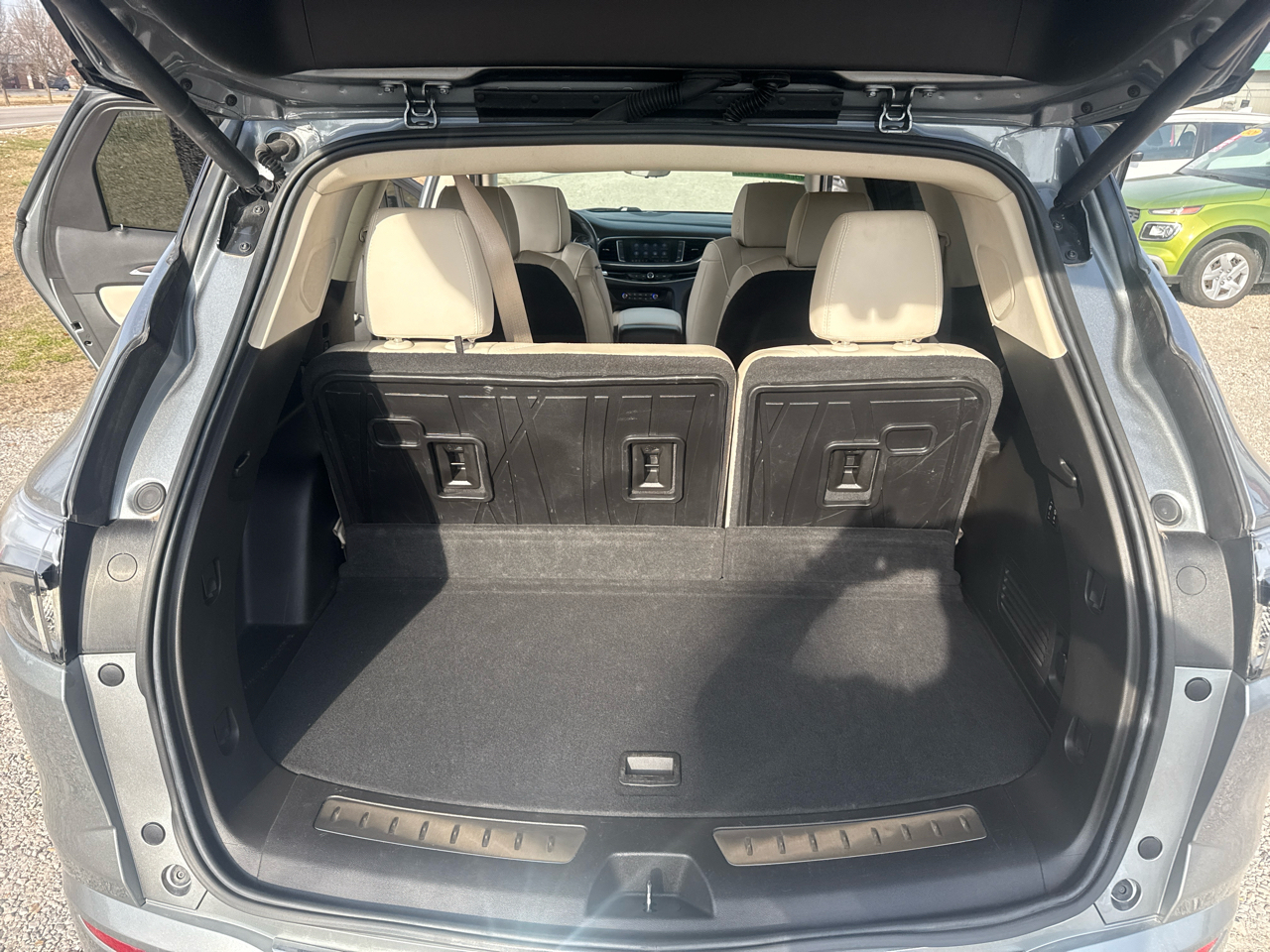 Buick Enclave Avenir 4D SUV FWD 2023