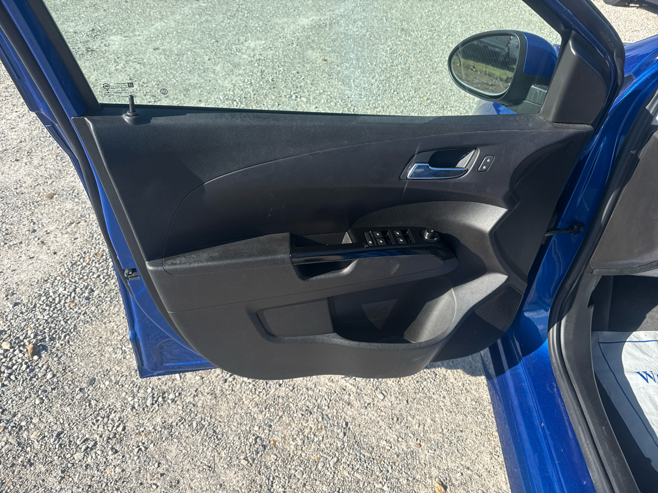 Chevrolet Sonic LT Auto Sedan 2020