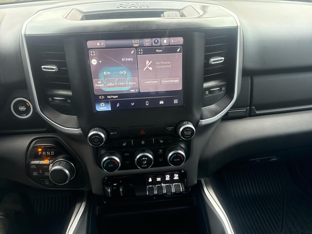 RAM 1500 Big Horn Crew Cab 4WD SWB 2023