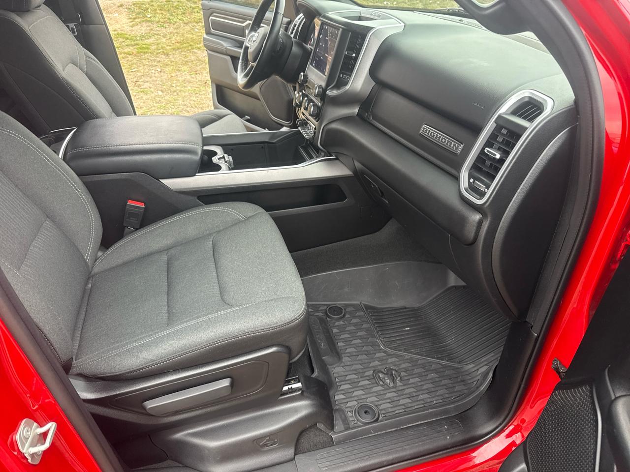 RAM 1500 Big Horn Crew Cab 4WD SWB 2023