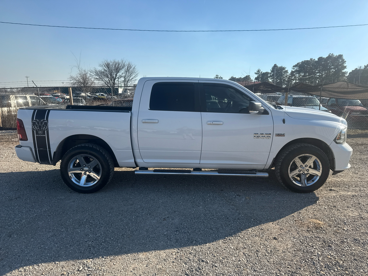 RAM 1500 4WD Crew Cab 149" Sport 2017