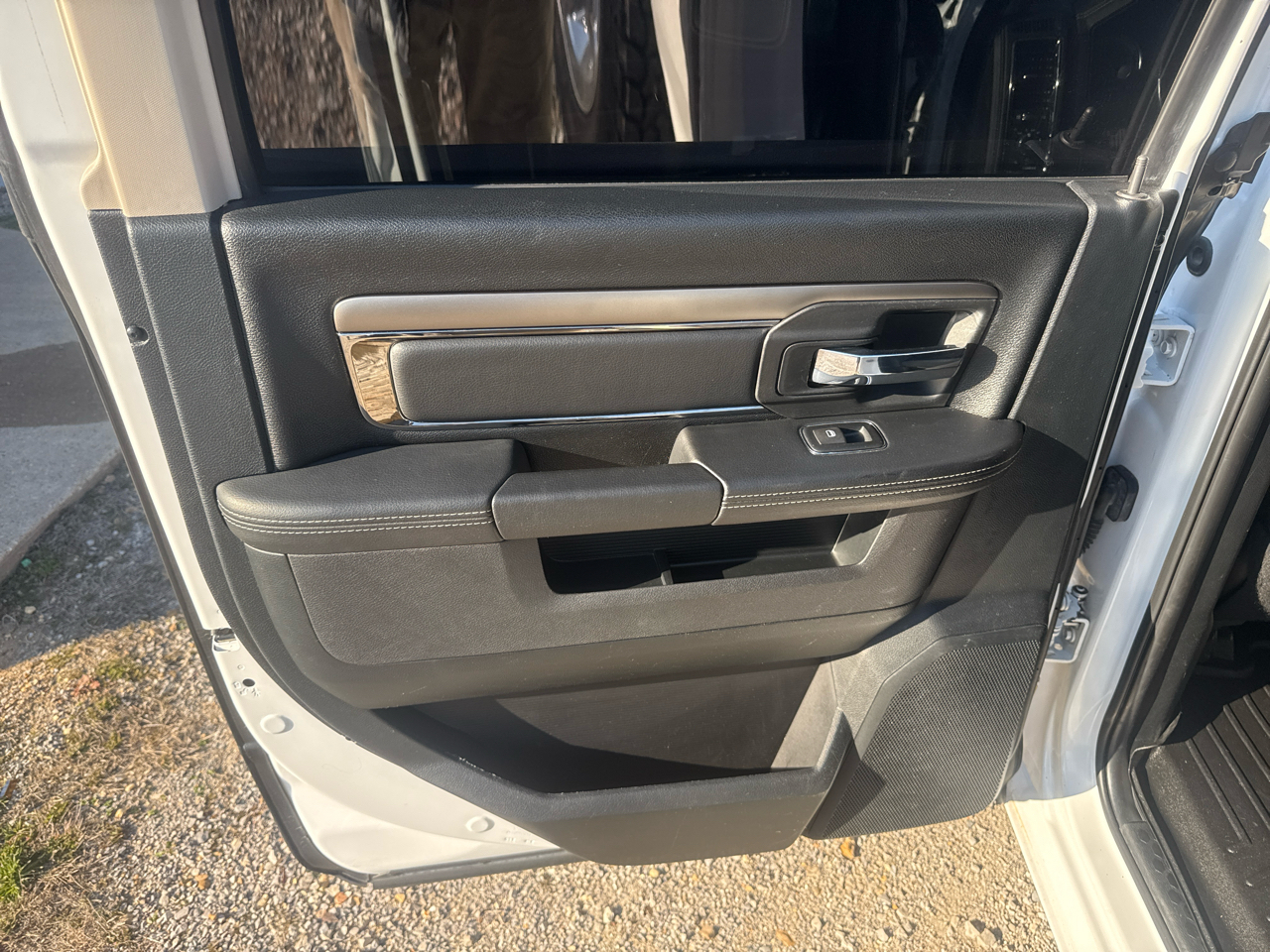 RAM 1500 4WD Crew Cab 149" Sport 2017