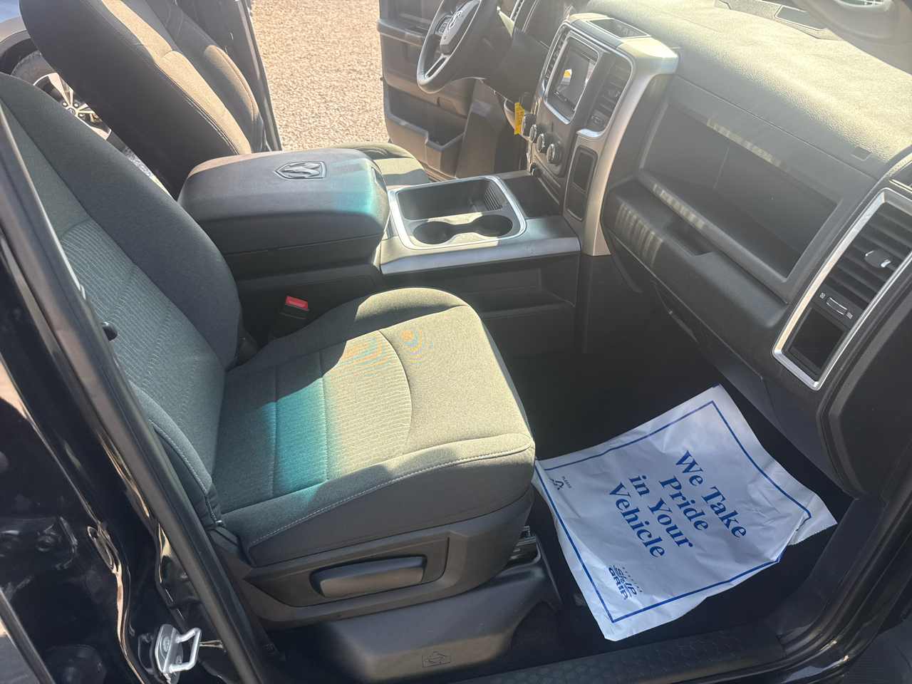 RAM 1500 DS Tradesman Crew Cab 4WD SWB 2021