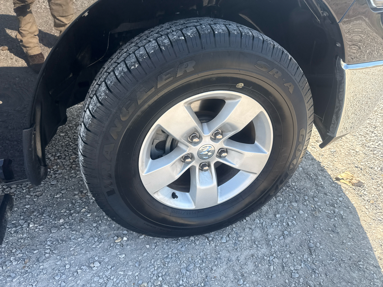 RAM 1500 DS Tradesman Crew Cab 4WD SWB 2021