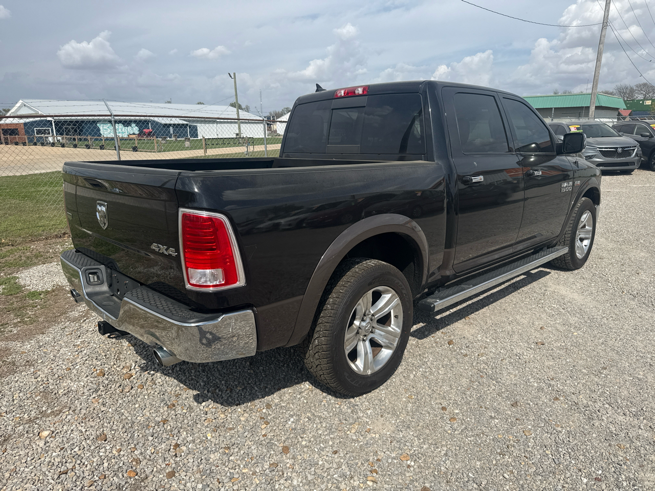 RAM 1500 Laramie Crew Cab 4WD 2017
