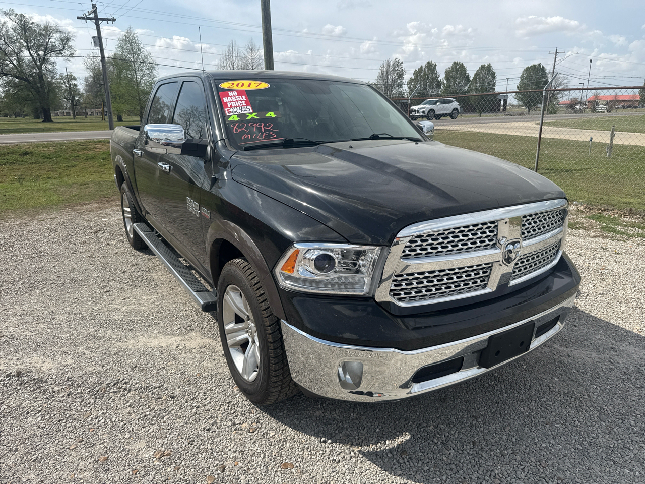 RAM 1500 Laramie Crew Cab 4WD 2017